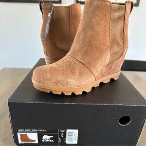 NWT Sorel Joan of Arctic Wedge II Chelsea - size 8